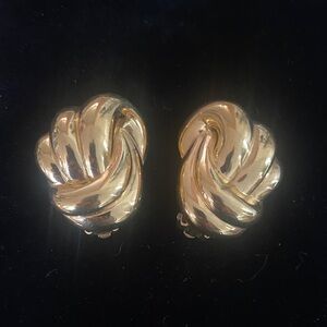 Vintage Gold Knot Clip On Earrings